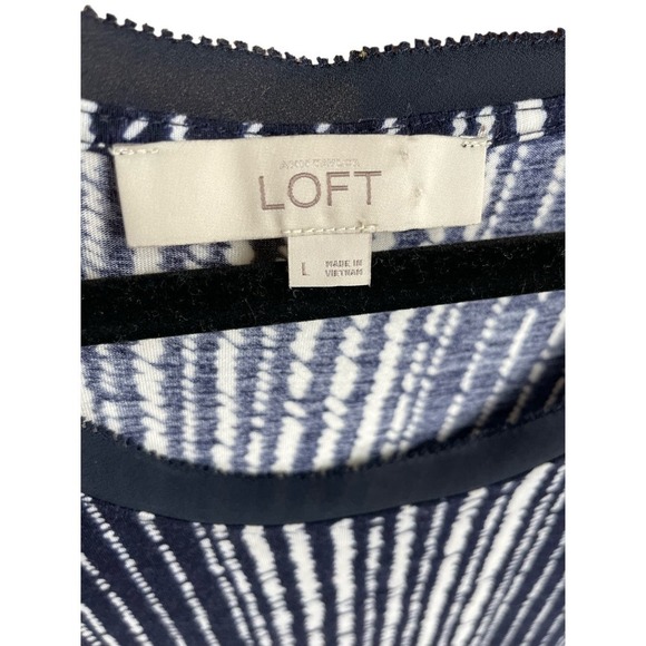 Ann Taylor LOFT Navy Blue and White Striped Top, Large - Picture 4 of 4